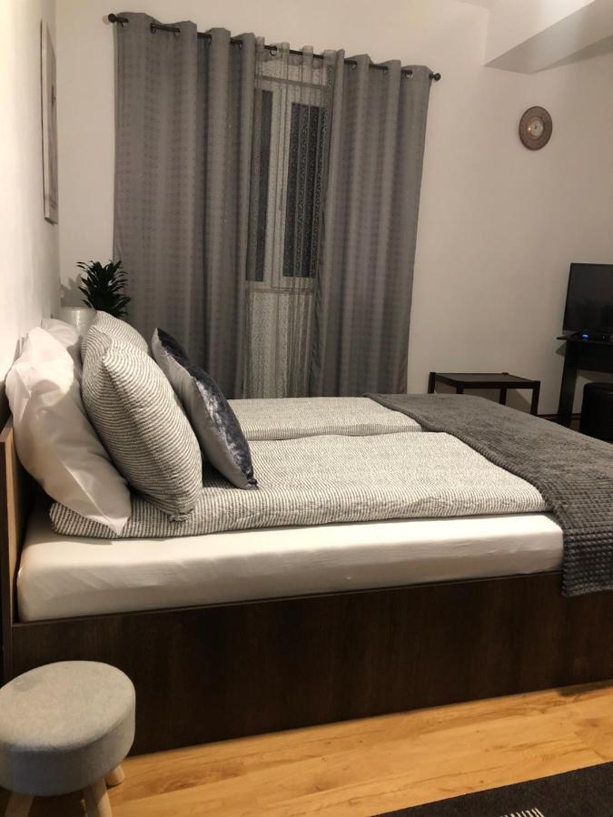 Apartament Basak 2 Apartment Deva Exterior foto